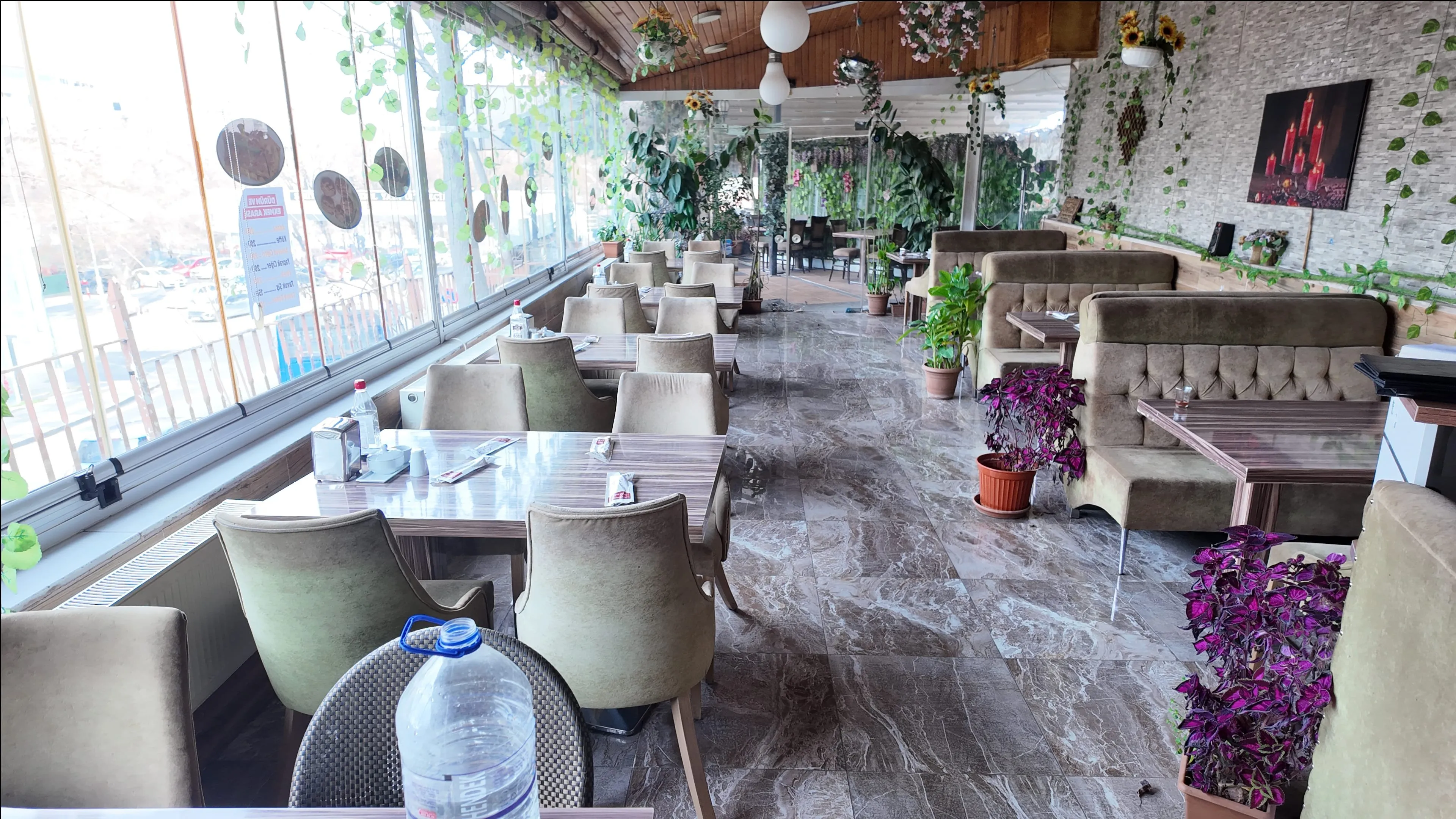 Çankaya Seyranbağları'da 140 m² 3 Kiralık İşyeri